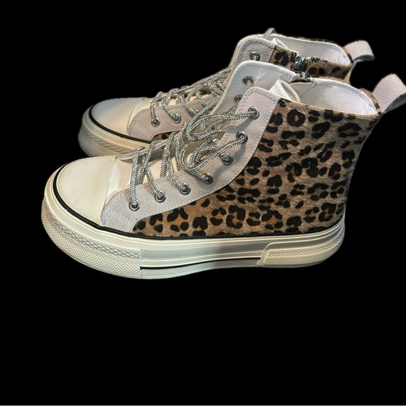 Leopard Print High-Top Sneakers - Picture 1 of 5